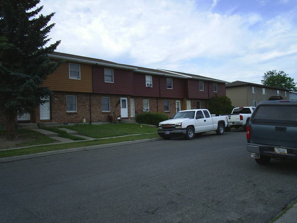 Helena, MT 59601,911 Hialeah CT