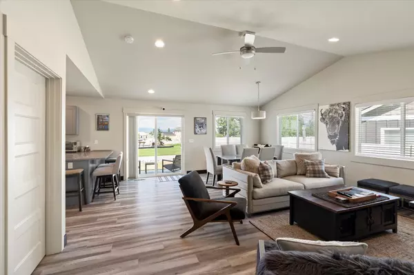 995 N Camas LN, Kalispell, MT 59901