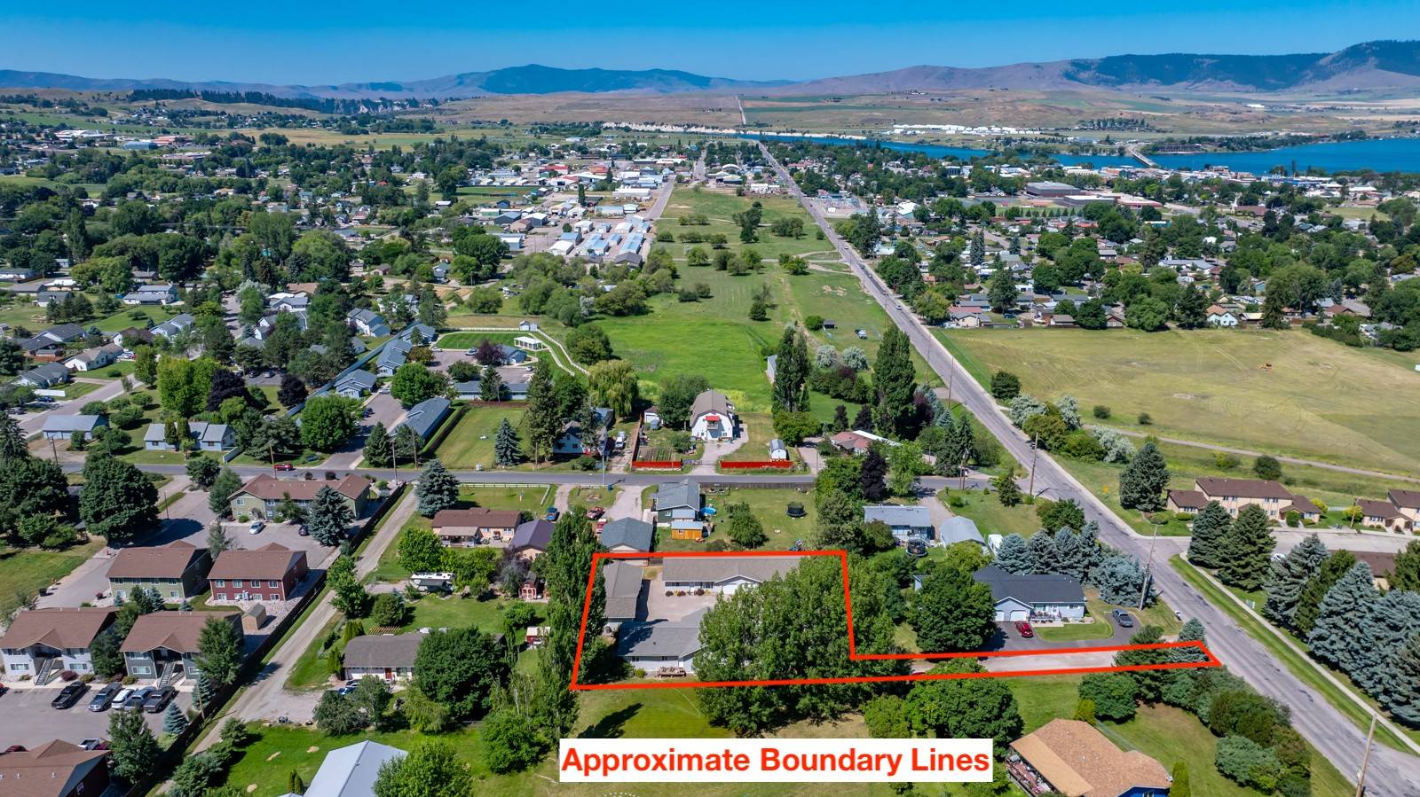 1114 Hillcrest DR, Polson, MT 59860