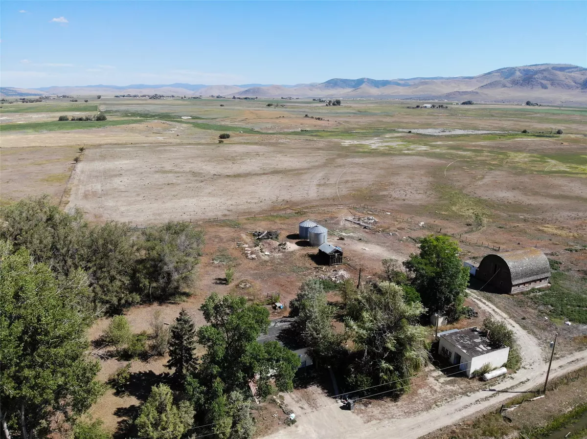 Hot Springs, MT 59845,410 West RD