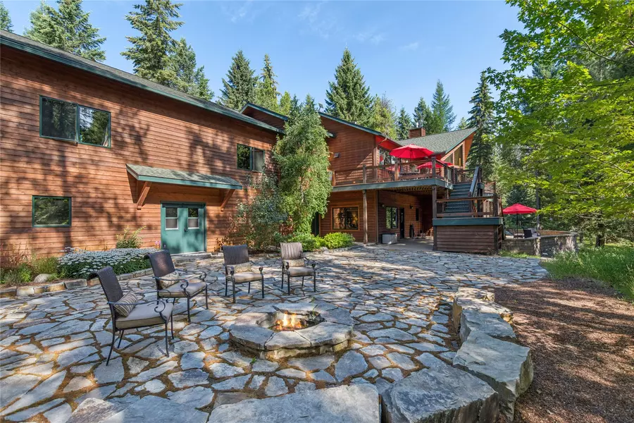 230 Stageline DR, Whitefish, MT 59937