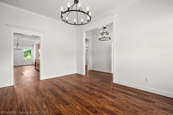 Charleston, AR 72933,906 Point Royal LOOP