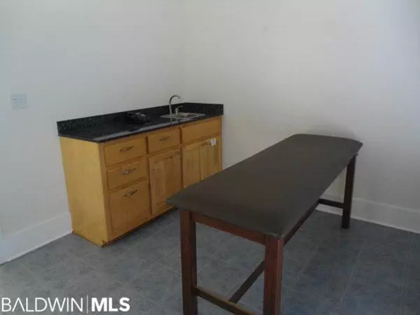 Foley, AL 36535,161 N Peachtree Avenue