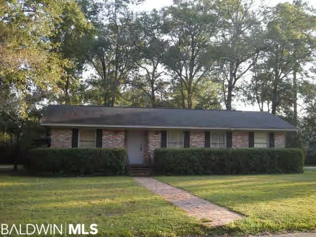 Brewton, AL 36426,104 Douglas Lane