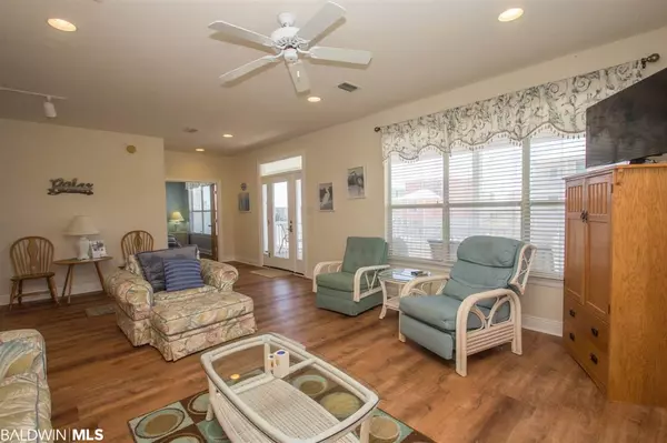 Gulf Shores, AL 36542,6125 Sawgrass Circle