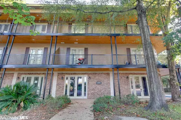 Fairhope, AL 36532,100 N Bancroft Street #B4