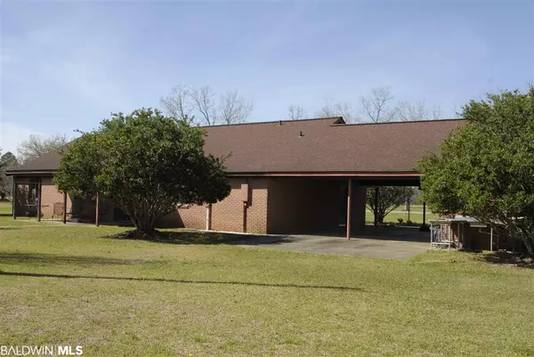 Elberta, AL 36530,15157 County Road 83 #83