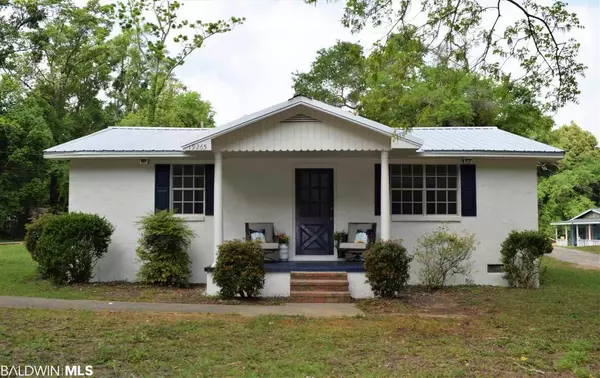 19265 Young Street, Fairhope, AL 36532
