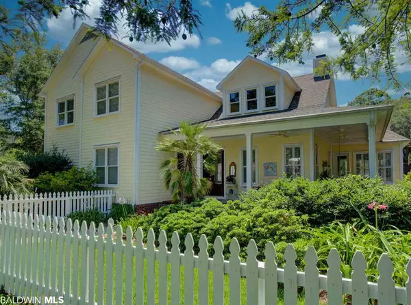 141 Laurel Avenue, Fairhope, AL 36532