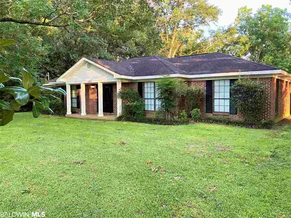 18952 E Silverhill Avenue, Robertsdale, AL 36567