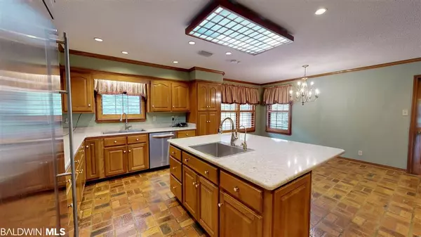 Irvington, AL 36544,7731 Pendarvis Lane North