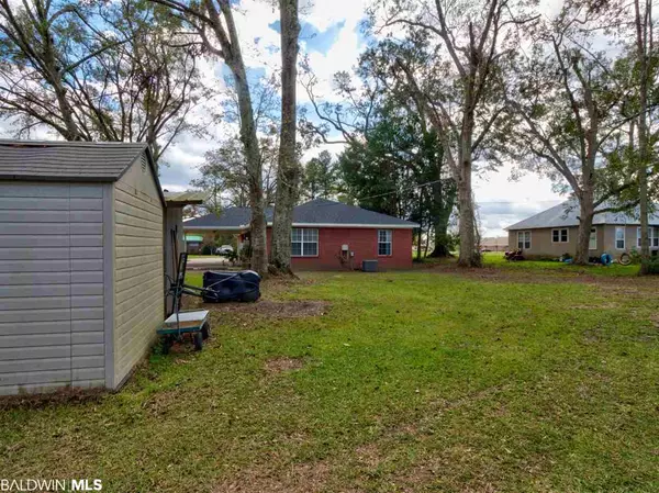 Robertsdale, AL 36567,18619 Florida Street