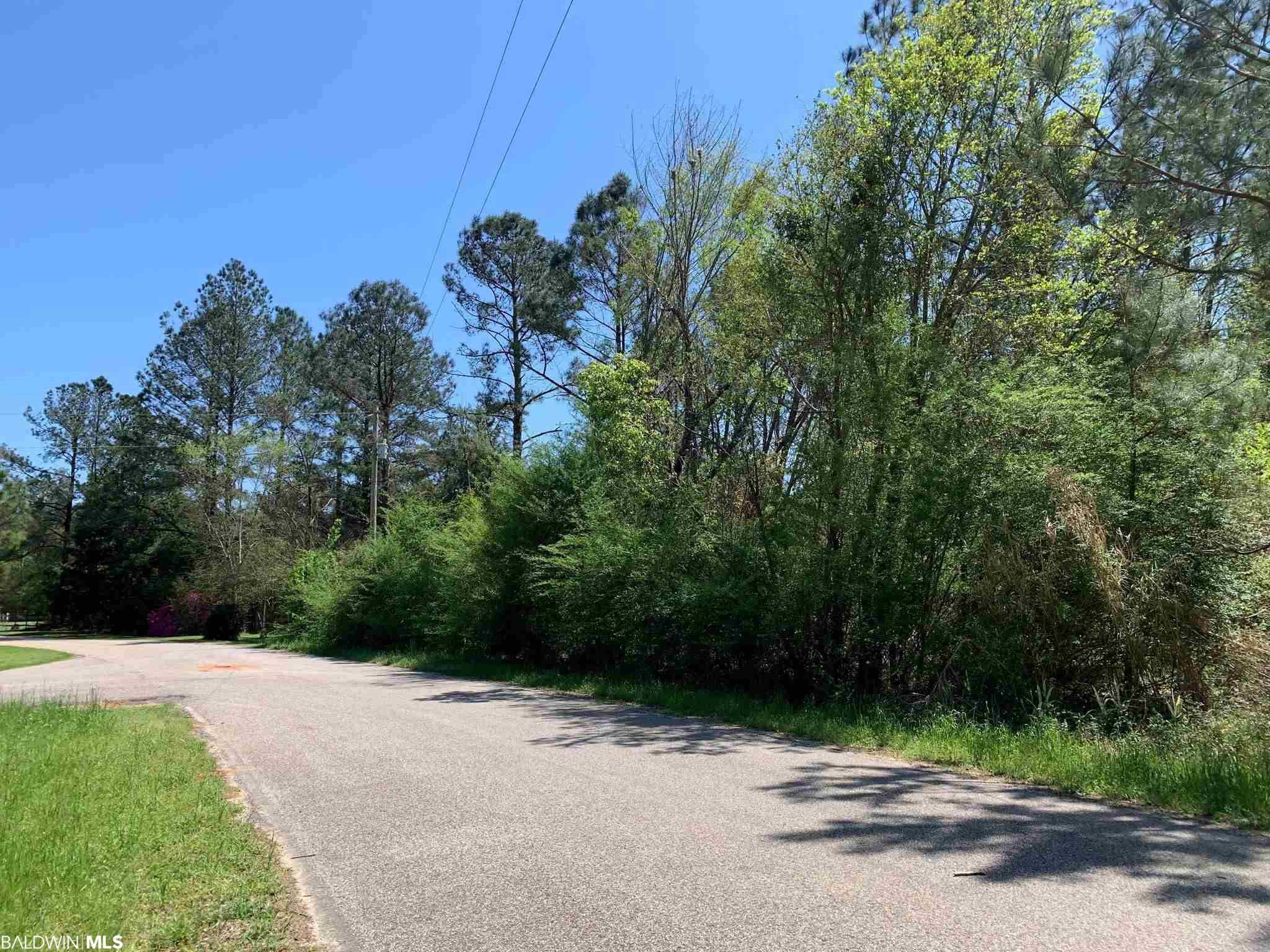 Robertsdale, AL 36567,25660 Hilltop Road