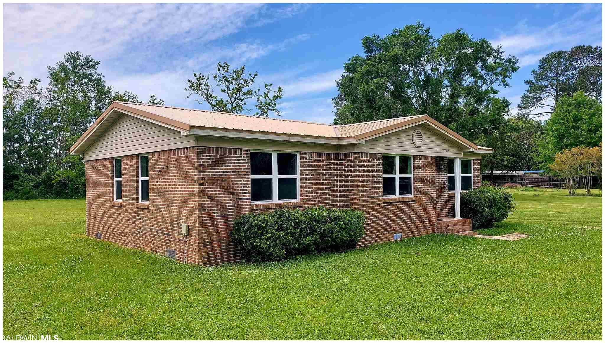 1062 N Magnolia Street, Loxley, AL 36551