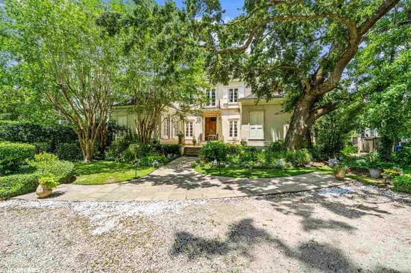 Fairhope, AL 36532,5440 Battles Wharf Drive