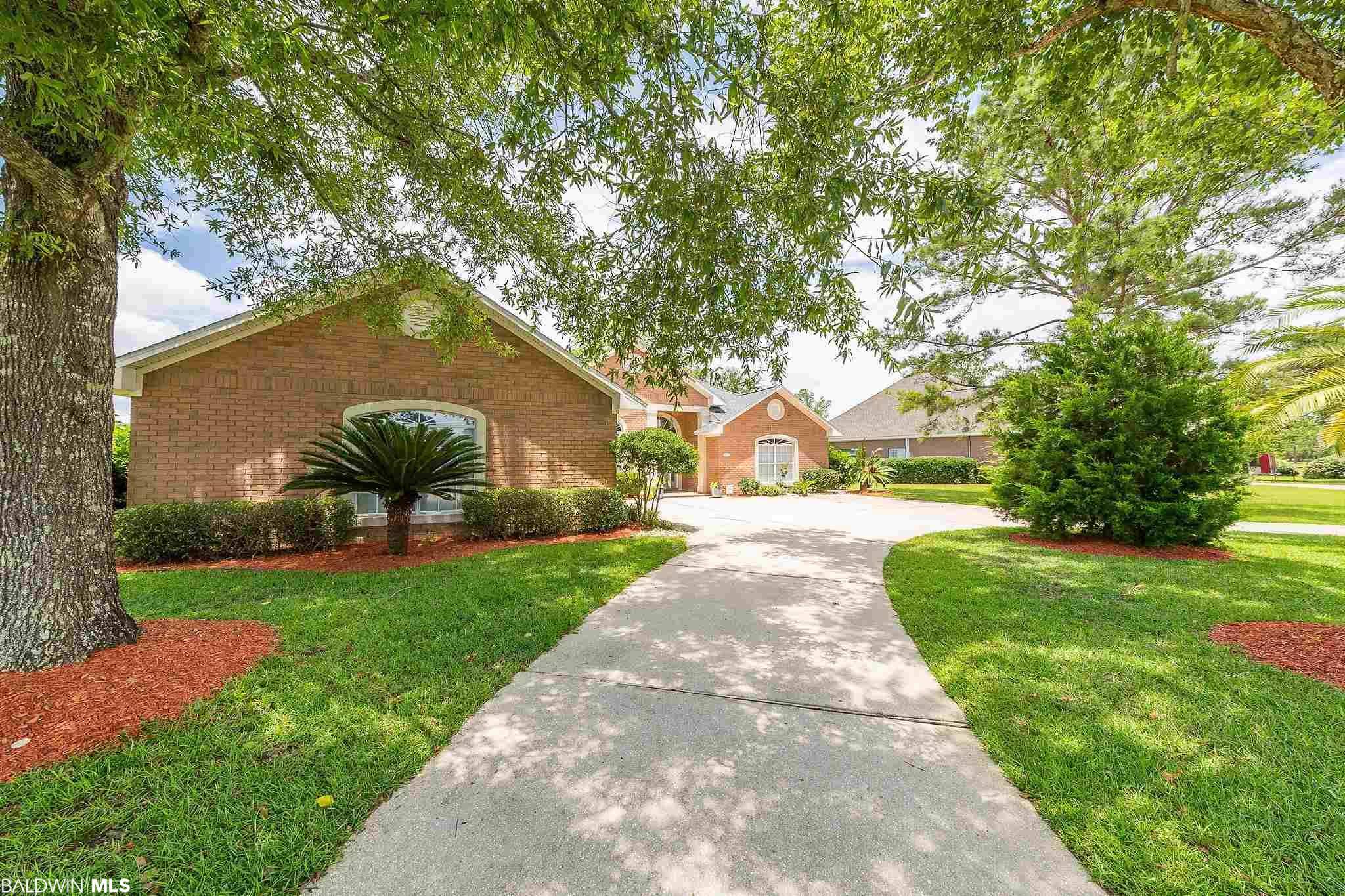 348 Prestwick Avenue, Gulf Shores, AL 36542