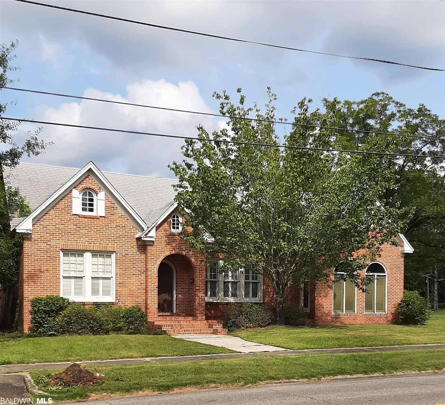 702 Belleville Avenue, Brewton, AL 36426