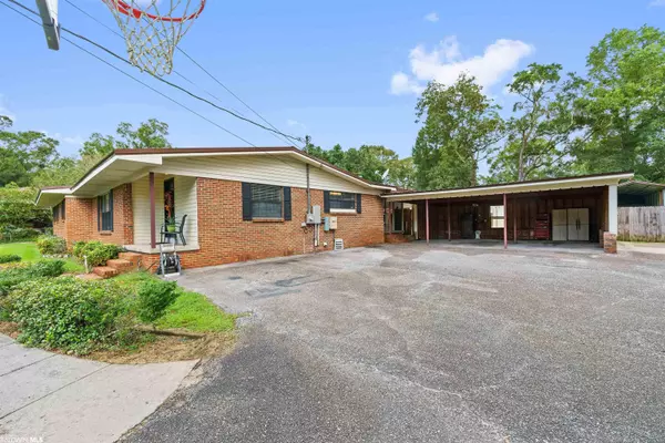 Satsuma, AL 36572,223 Bayou Avenue