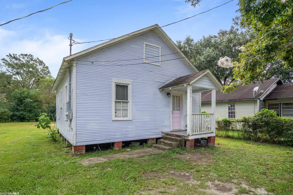 Bay Minette, AL 36507,207 Powell Avenue