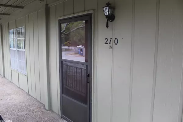 210 Riverbend Drive #210, Mobile, AL 36605
