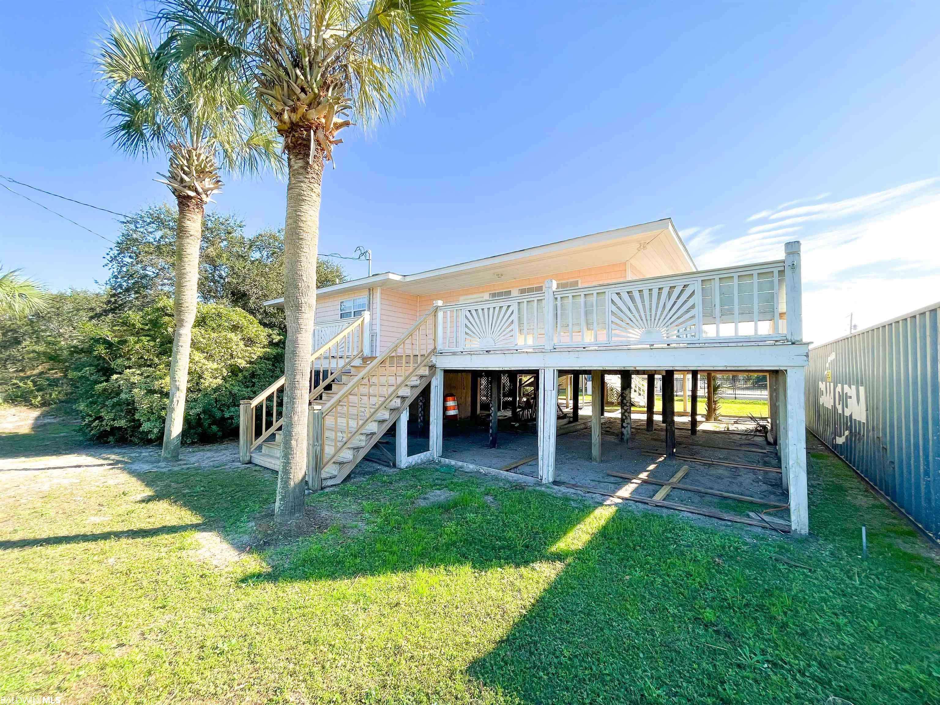 1053 W Lagoon Avenue, Gulf Shores, AL 36542