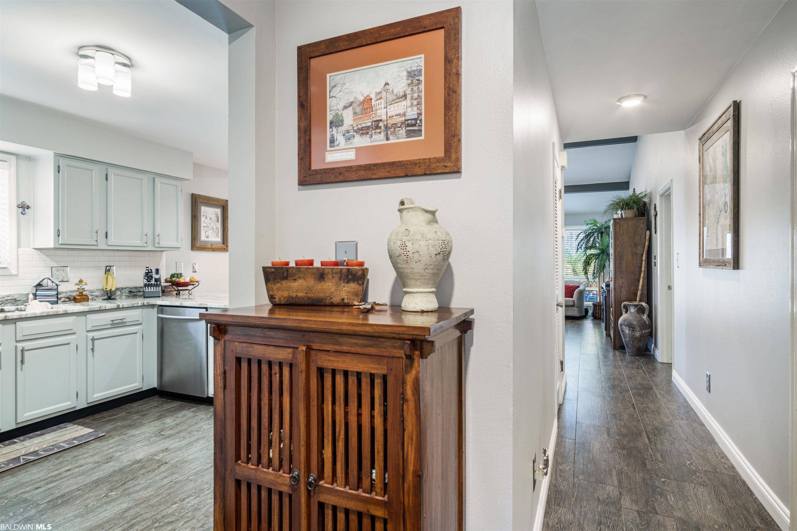 Gulf Shores, AL 36542,1701 Regency Road #108
