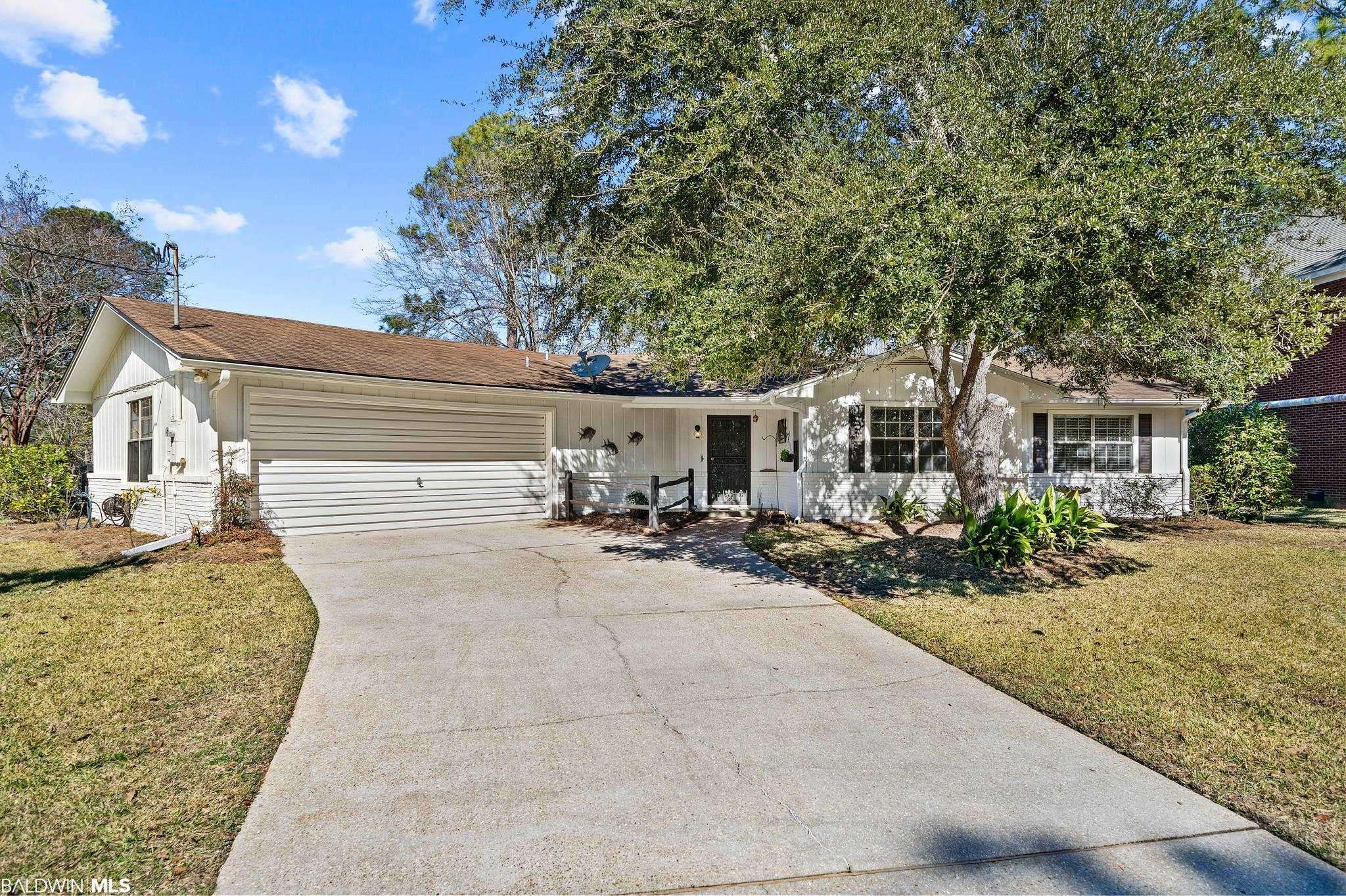 750 W Canal Drive, Gulf Shores, AL 36542
