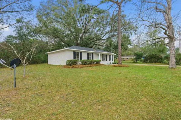 Daphne, AL 36526,509 Pine Street