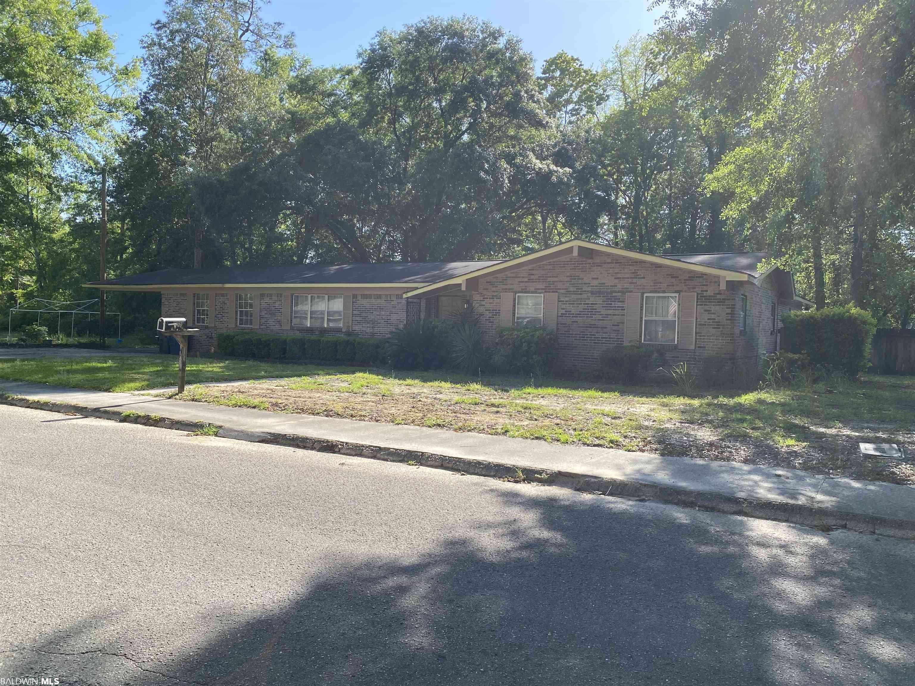 Brewton, AL 36426,1703 Brookwood Drive