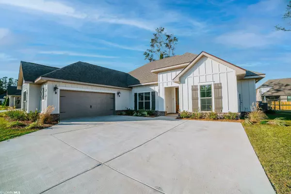 809 Vulpes Avenue, Fairhope, AL 36532