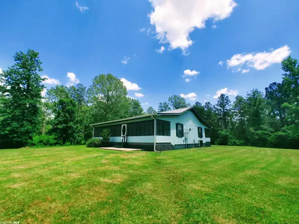 48 Highway 17, Millry, AL 36558