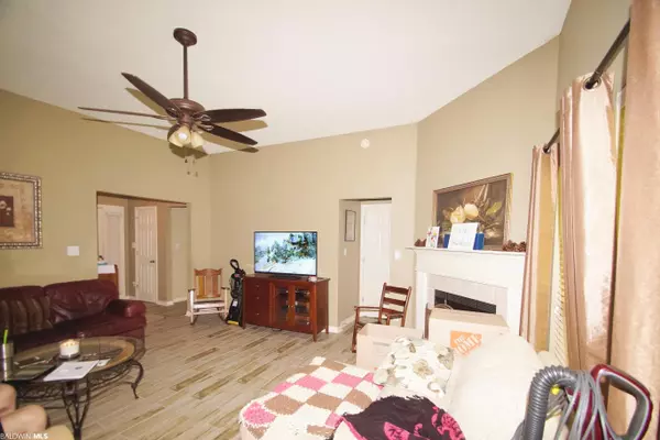 Daphne, AL 36526,8021 Deerwood Drive