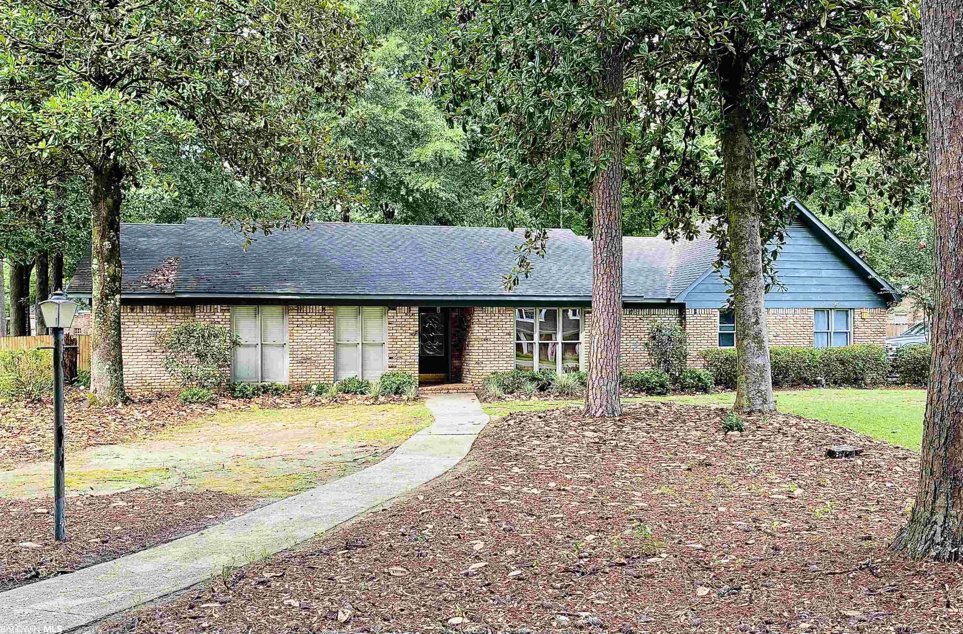 121 Brooks Boulevard, Brewton, AL 36426