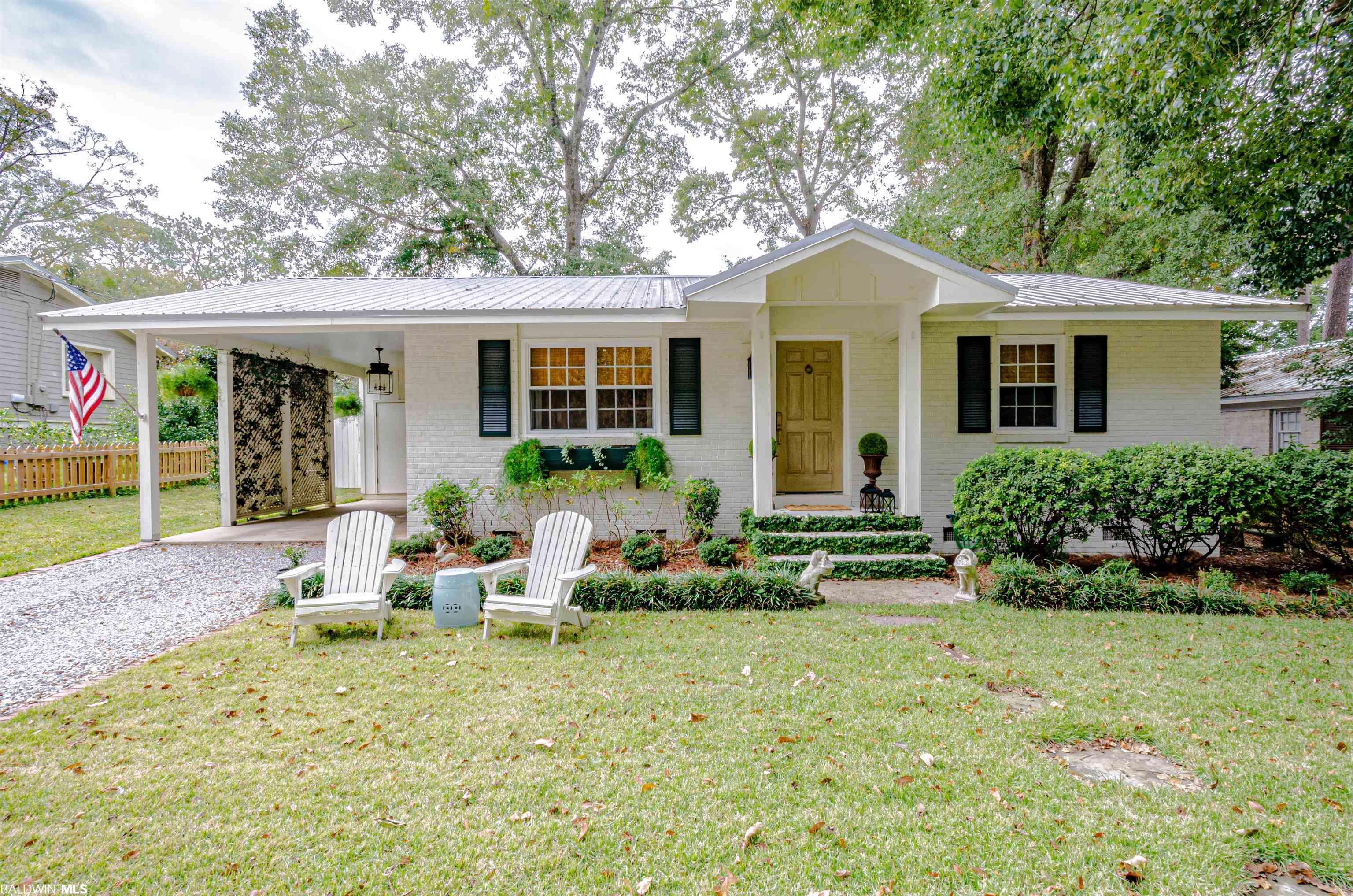 164 Pecan Avenue, Fairhope, AL 36532