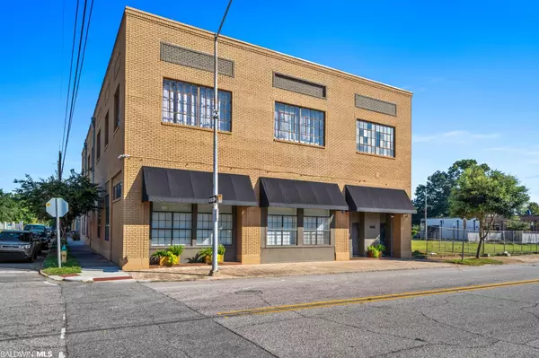 Mobile, AL 36602,308 St. Louis Street #202