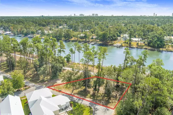 2580 Chastain Street, Gulf Shores, AL 36542
