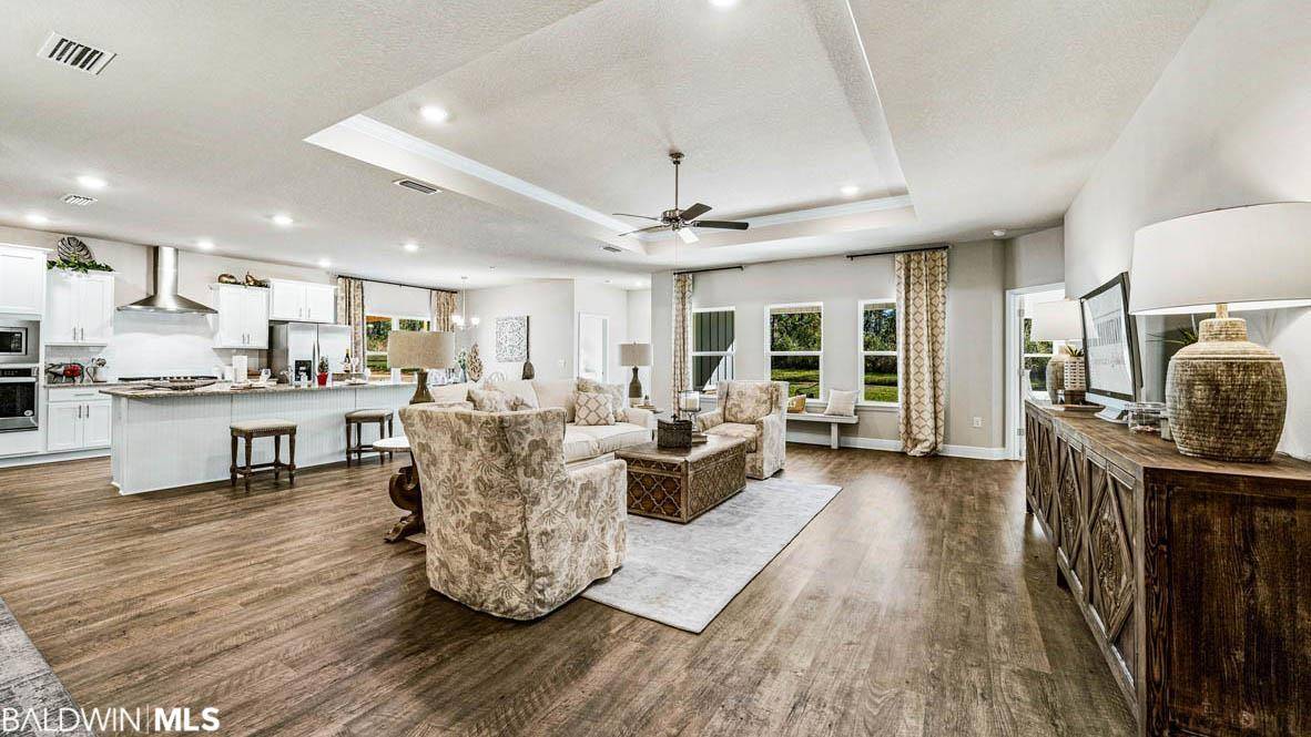 Fairhope, AL 36532,21224 Yosemite Boulevard