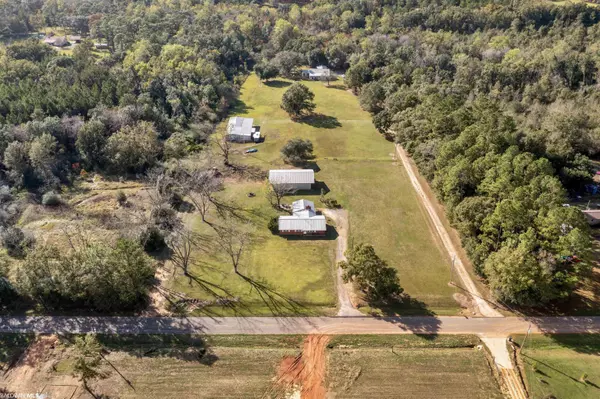 Robertsdale, AL 36567,23251 S County Road 85