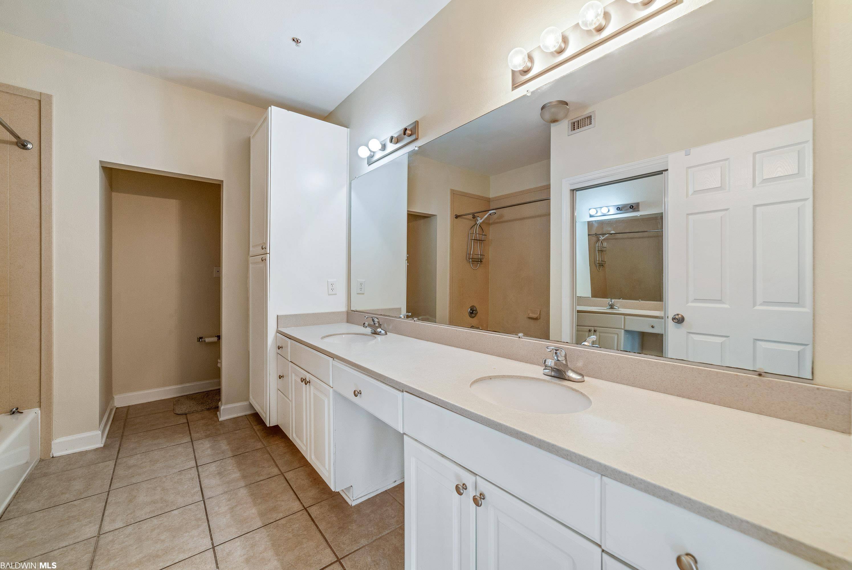 Gulf Shores, AL 36542,1701 E 1st Street #502