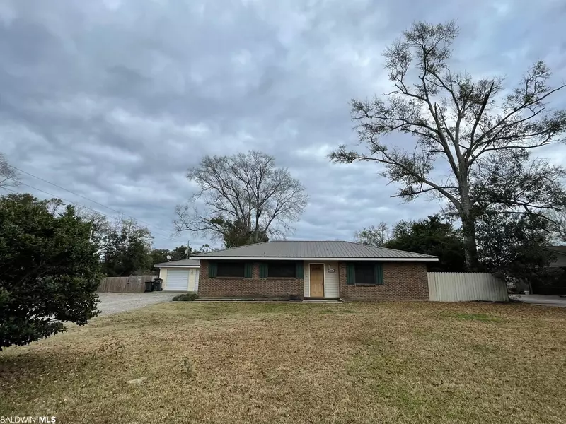 7500 Riverwood Drive, Foley, AL 36535