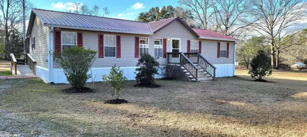 24301 Pinewood Lane, Robertsdale, AL 36567