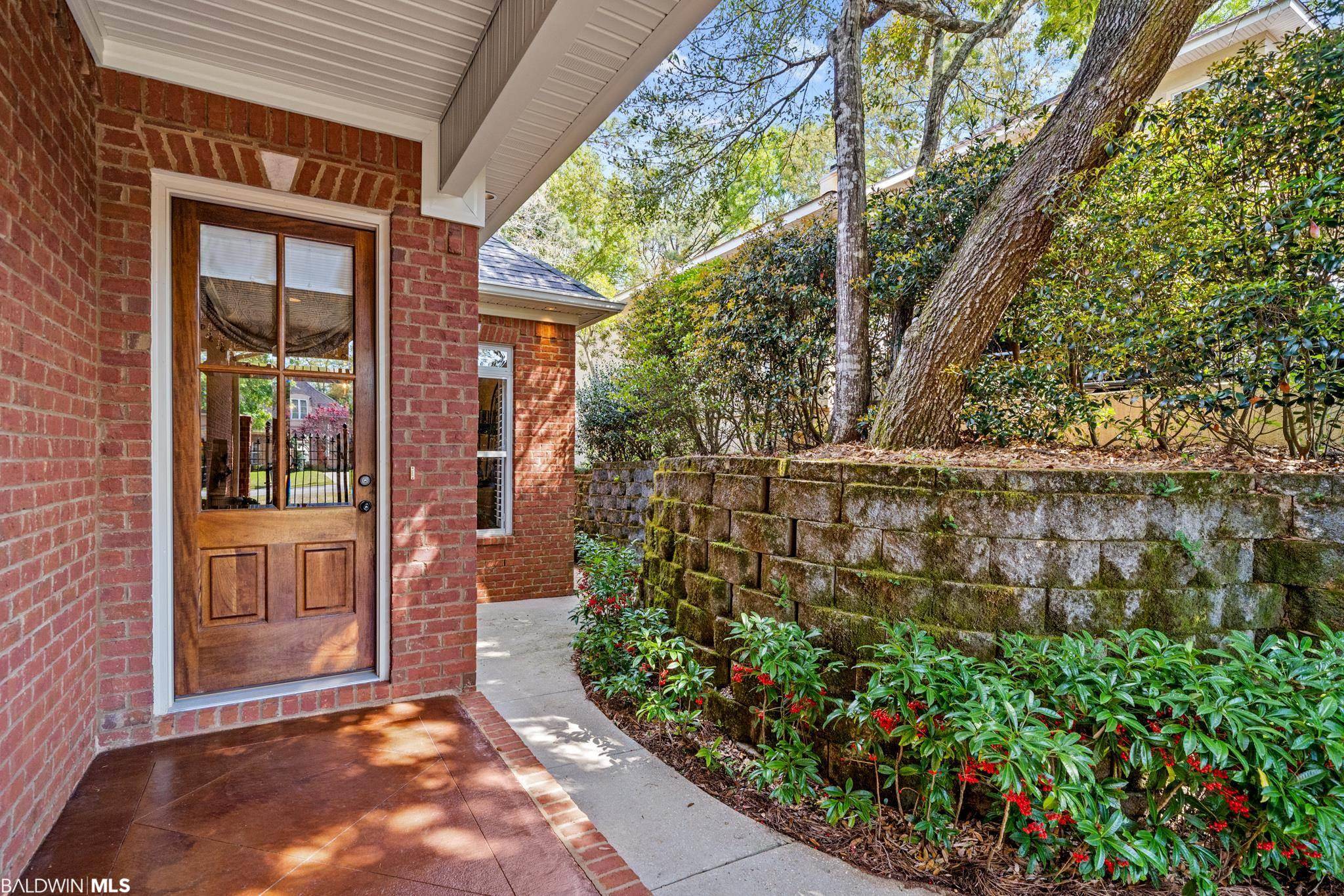 104 N North Creek Circle, Fairhope, AL 36532