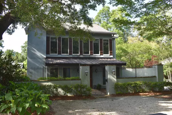 491 Pine Avenue #1, Fairhope, AL 36532