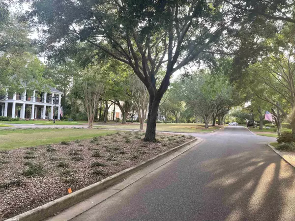 Fairhope, AL 36532,14 Savannah Square