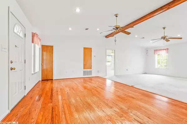 Seminole, AL 36574,34321 Lost River Road