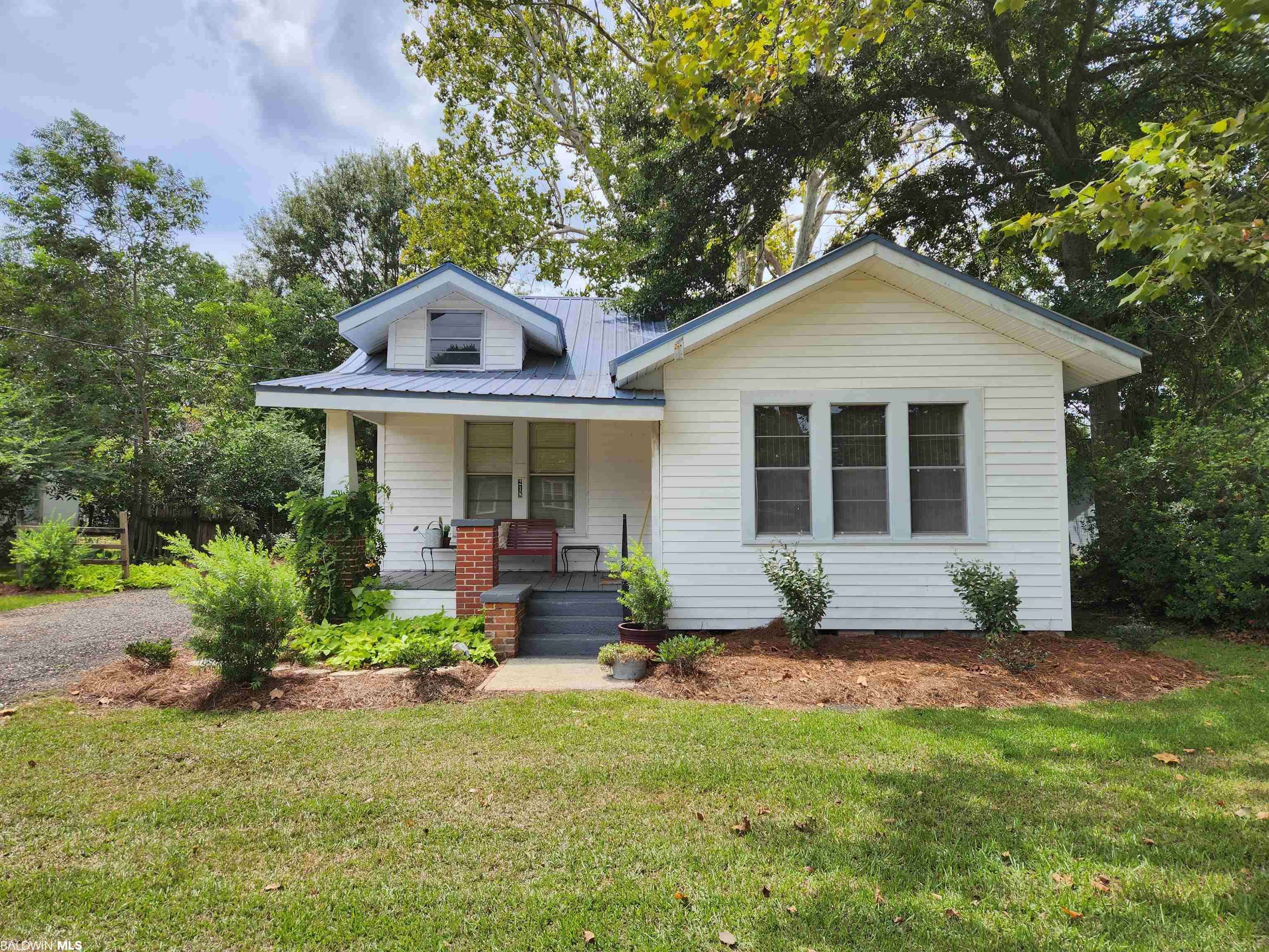 218 4th Avenue, Atmore, AL 36502