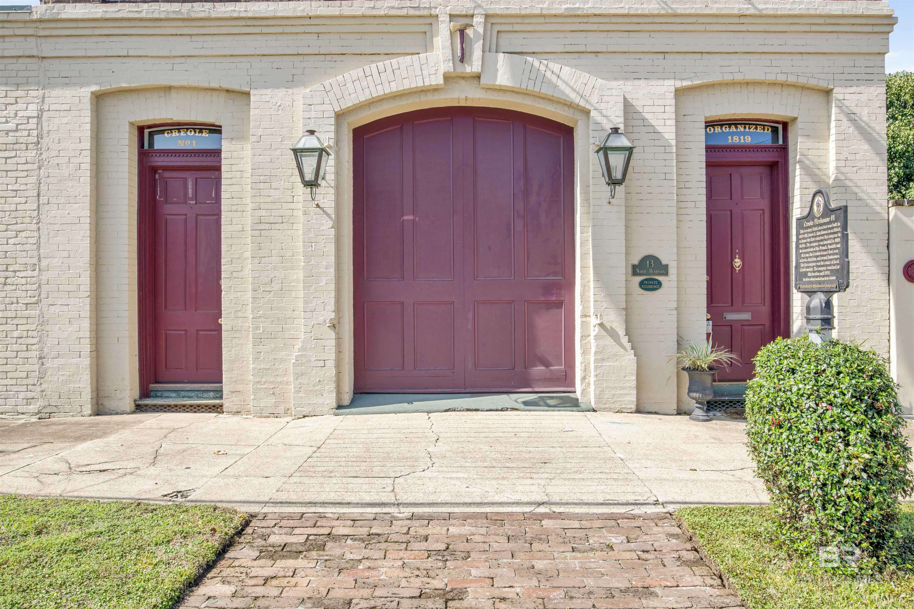 Mobile, AL 36602,13 N Dearborn Street