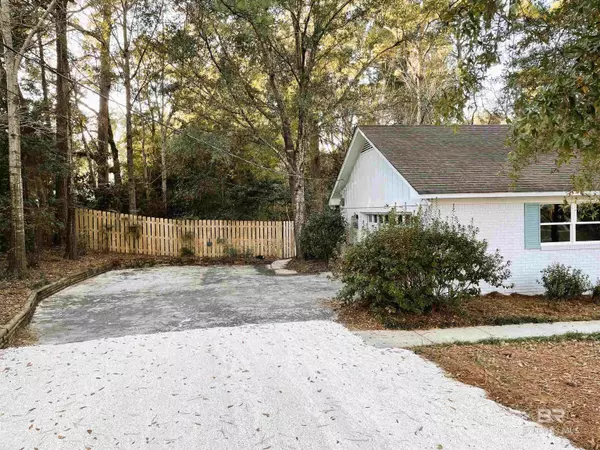 Fairhope, AL 36532,307 Blue Island Avenue