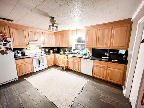 Atmore, AL 36502,28 Old Bratt Road