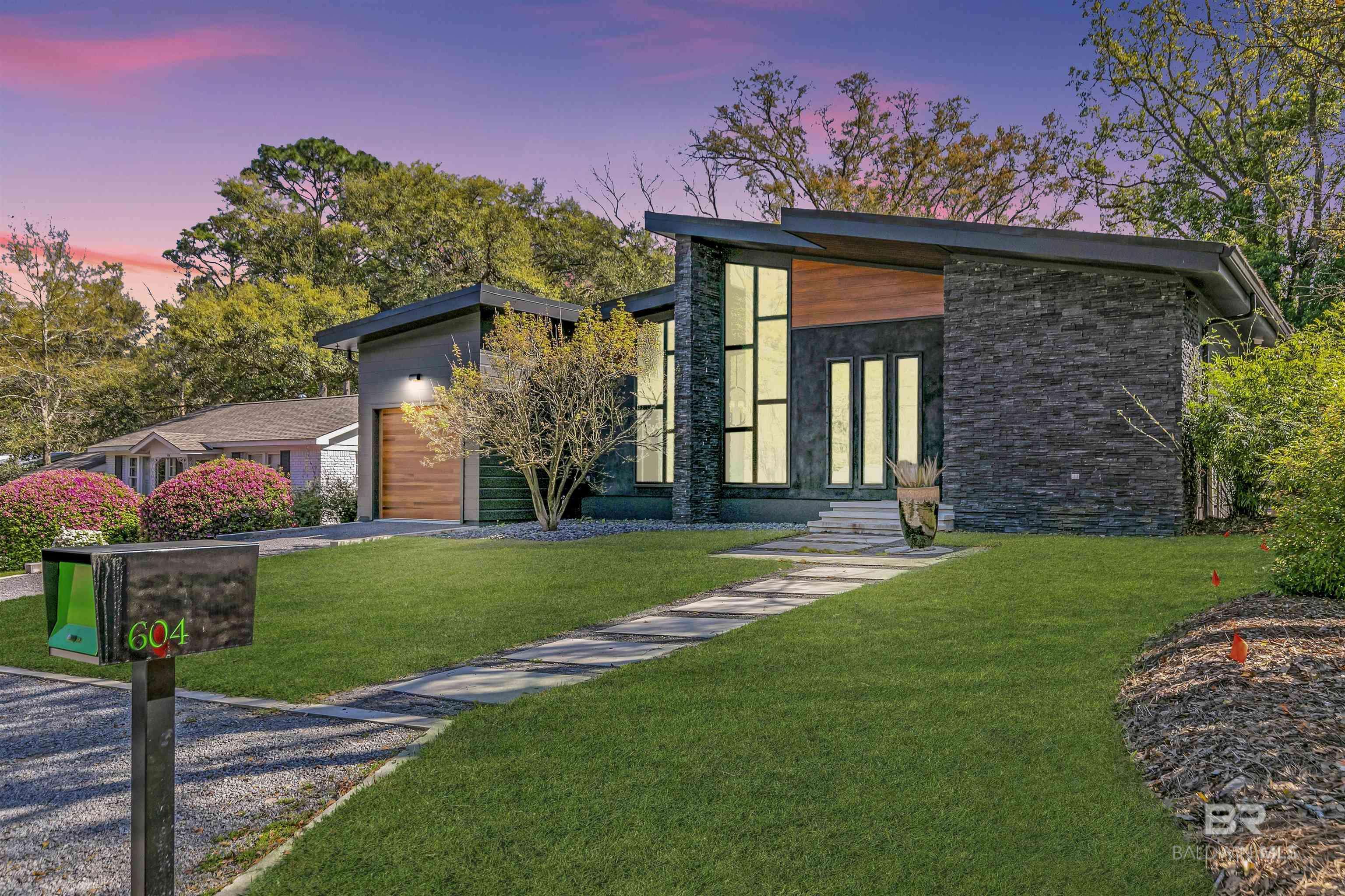 604 Johnson Avenue, Fairhope, AL 36532